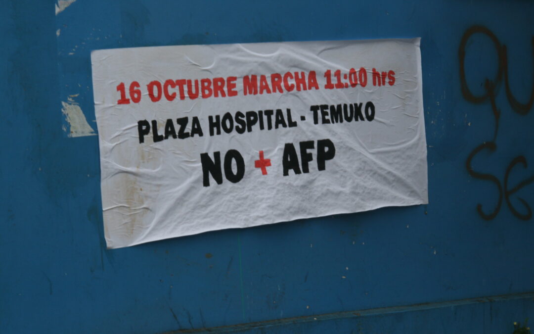 (FOTOS) Marcha por NO + AFP  con viento y lluvia en Temuco