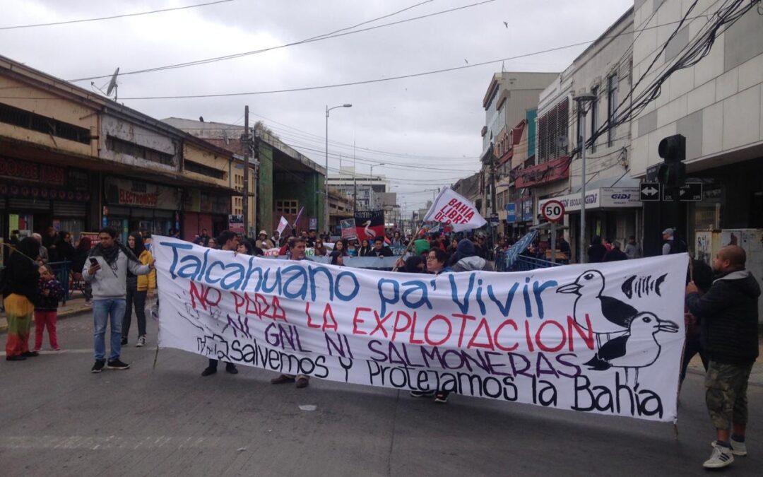 Realizan marcha en Talcahuano por una bahía libre de gas