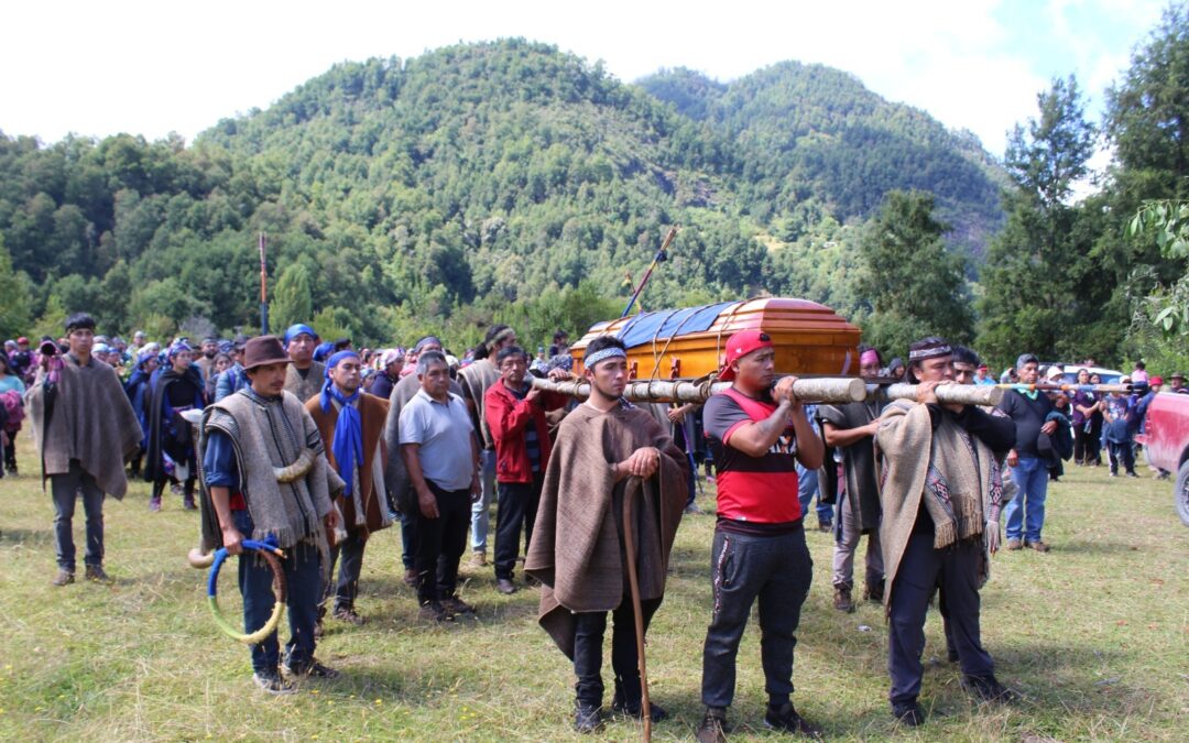 Pueblo mapuche williche brindó masiva despedida al longko del Puelwillimapu José Panguilef Calfulef