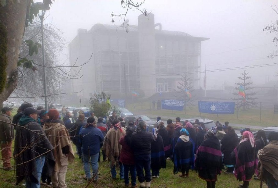 Duro revés para Fiscalía en Temuco: Tribunal absuelve a lonko Guillermo Ñirripil de extorsión y robo con intimidación, pero dictamina “amenazas”